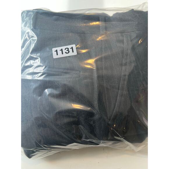 Vintage Saint Laurie Wool Suit Gray White Pinstripes Size 36 JP - Picture 15 of 15